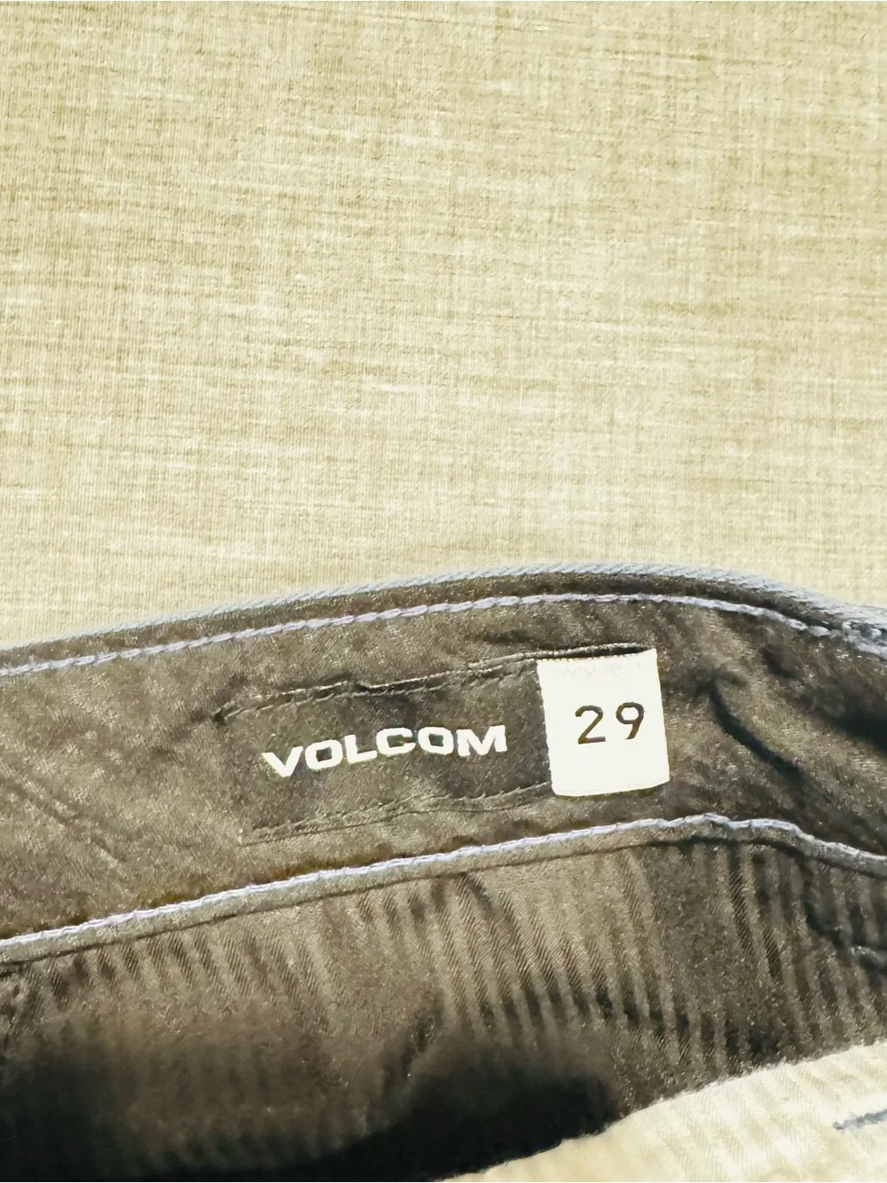 Volcom Men's Blue Flat Front Shorts